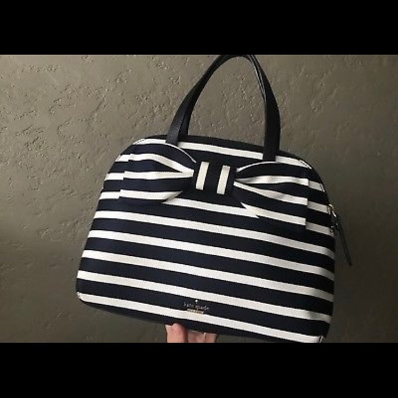 Kate Spade New York Cameron street Lottie. - Picture 2 of 7